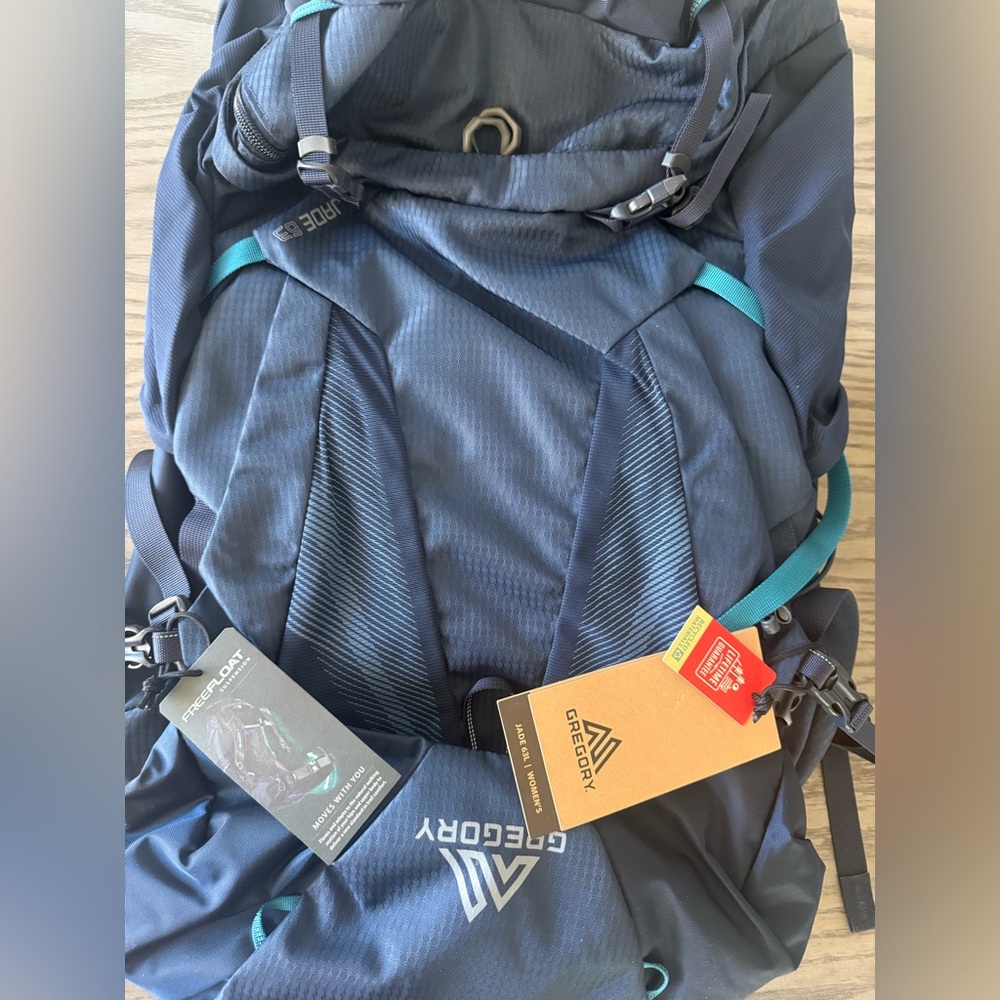 ✨Brand New hiking Gregory backpack✨